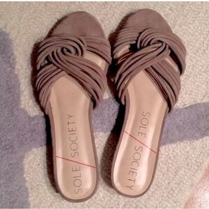 Sole Society Dahlia Knotted Slide On Sandal In Taupe Size 7.5